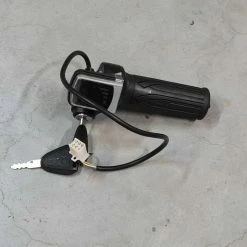 Gasreglage - Tändningslås För Drift Trike 200W Typ B