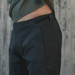 POC SPORTS Motion Rain Pants -cykelaffär 52325 1002 MotionRainPants UraniumBlack 2