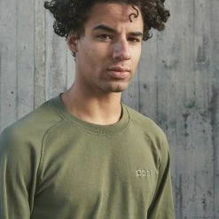 POC SPORTS Poise Crew Neck 24 POC SPORTS Poise Crew Neck -cykelaffär 52910 1460 PoiseCrewNeck EpidoteGreen 4