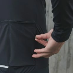 POC SPORTS M's Ambient Thermal Jersey 28 POC SPORTS M's Ambient Thermal Jersey -cykelaffär 53164 1002 Ms Ambient ThermalJersey UraniumBlack 4