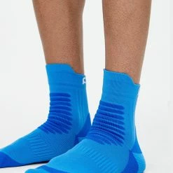 POC Essential MTB Strong Sock Mid 10 POC Essential MTB Strong Sock Mid -cykelaffär Essenttial MTB SOCK Furfural Blue 1 scaled