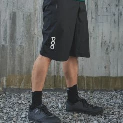 POC Bastion Shorts -cykelaffär PDP 52757 BastionShorts 1002 UraniumBlack 1 1 scaled