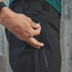 POC Bastion Shorts -cykelaffär PDP 52757 BastionShorts 1002 UraniumBlack 3 1 scaled