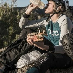 POC VPD Air Legs -cykelaffär VPD Air Leg Uranium Black 3 scaled